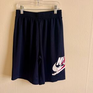 Jordan Boys Black Basketball Shorts Jumpman Sz L (12-13)